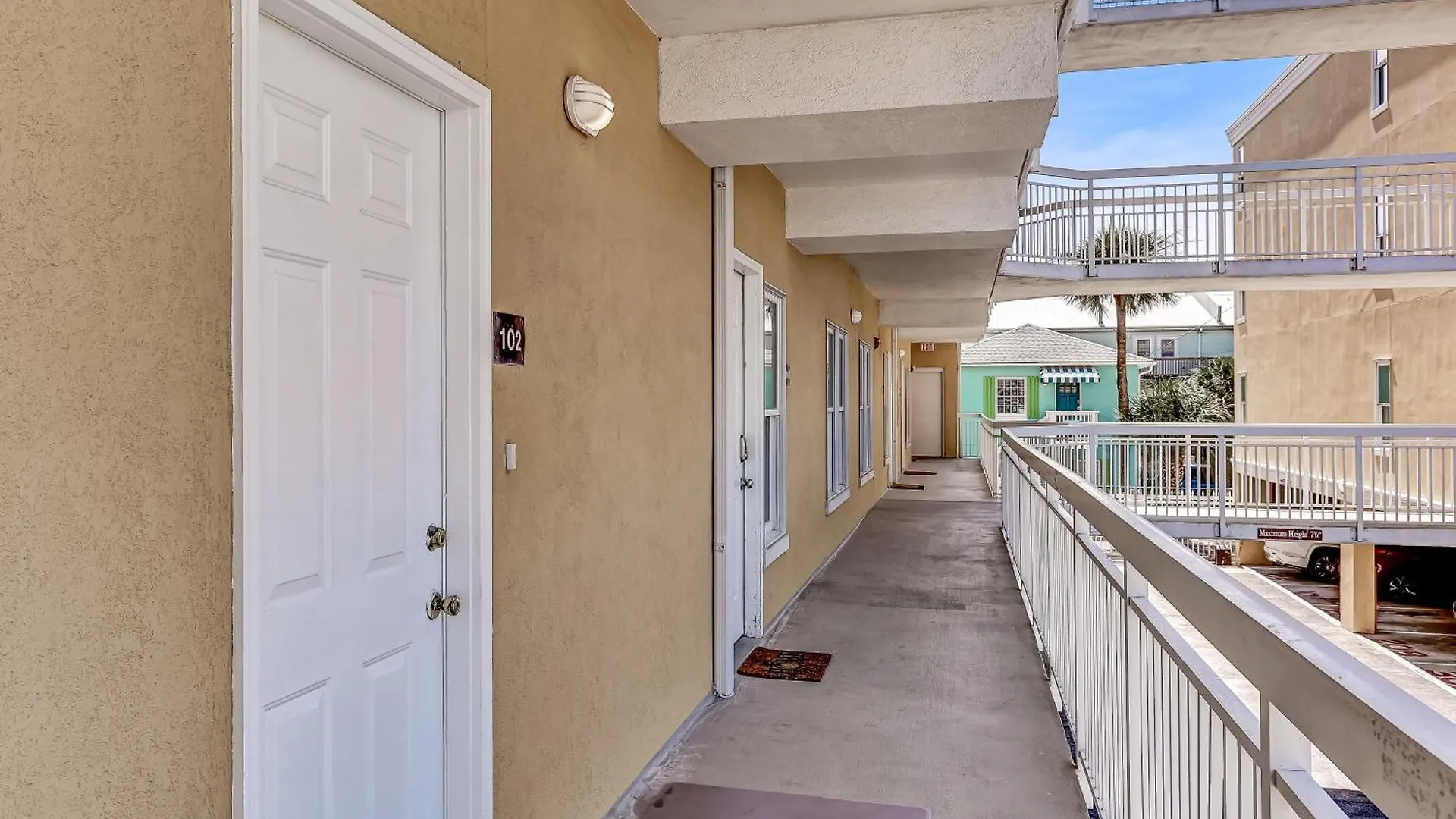 Wonderful Ocean Views, Heated Pool Access, Steps To Beach! By Southern Belle Tybee * Tybee Island