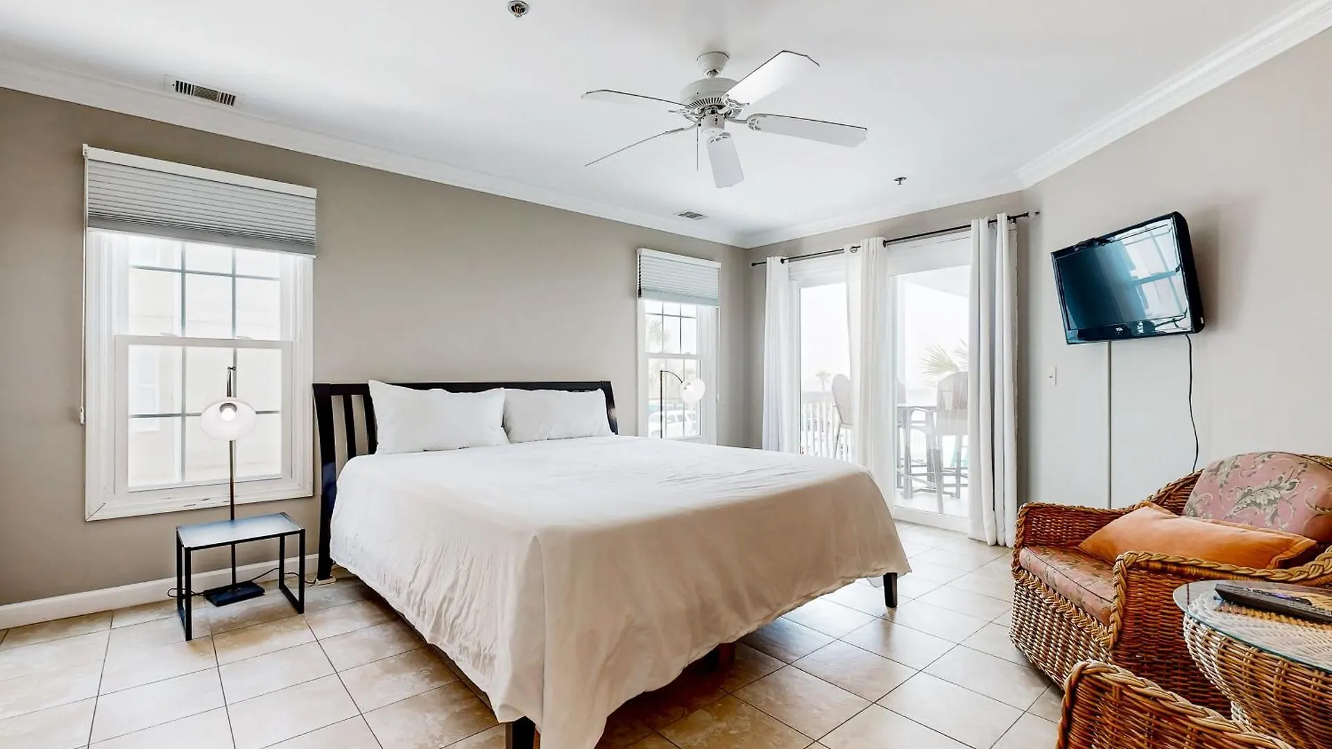 Sunrise Surf Apartment *