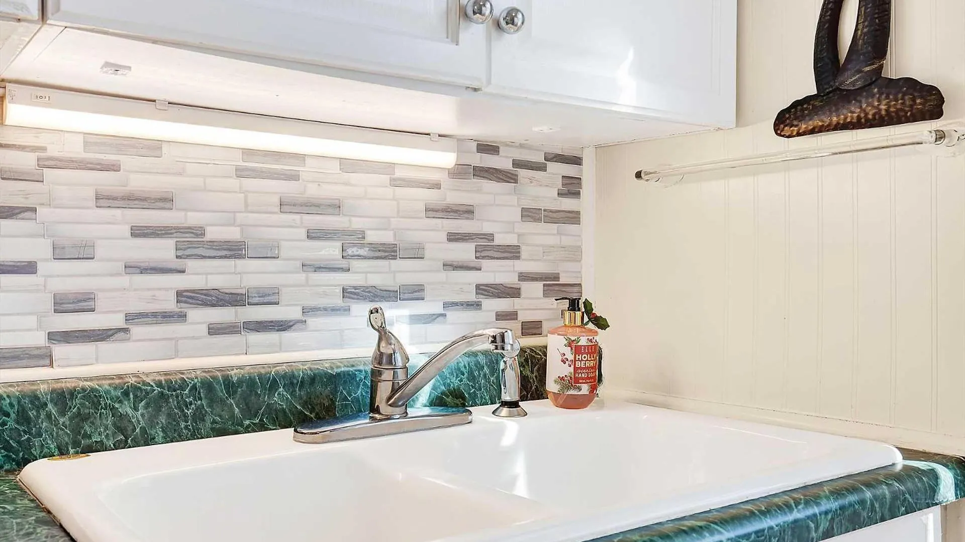 Suncatcher 1508-2nd Avenue A Holiday home *