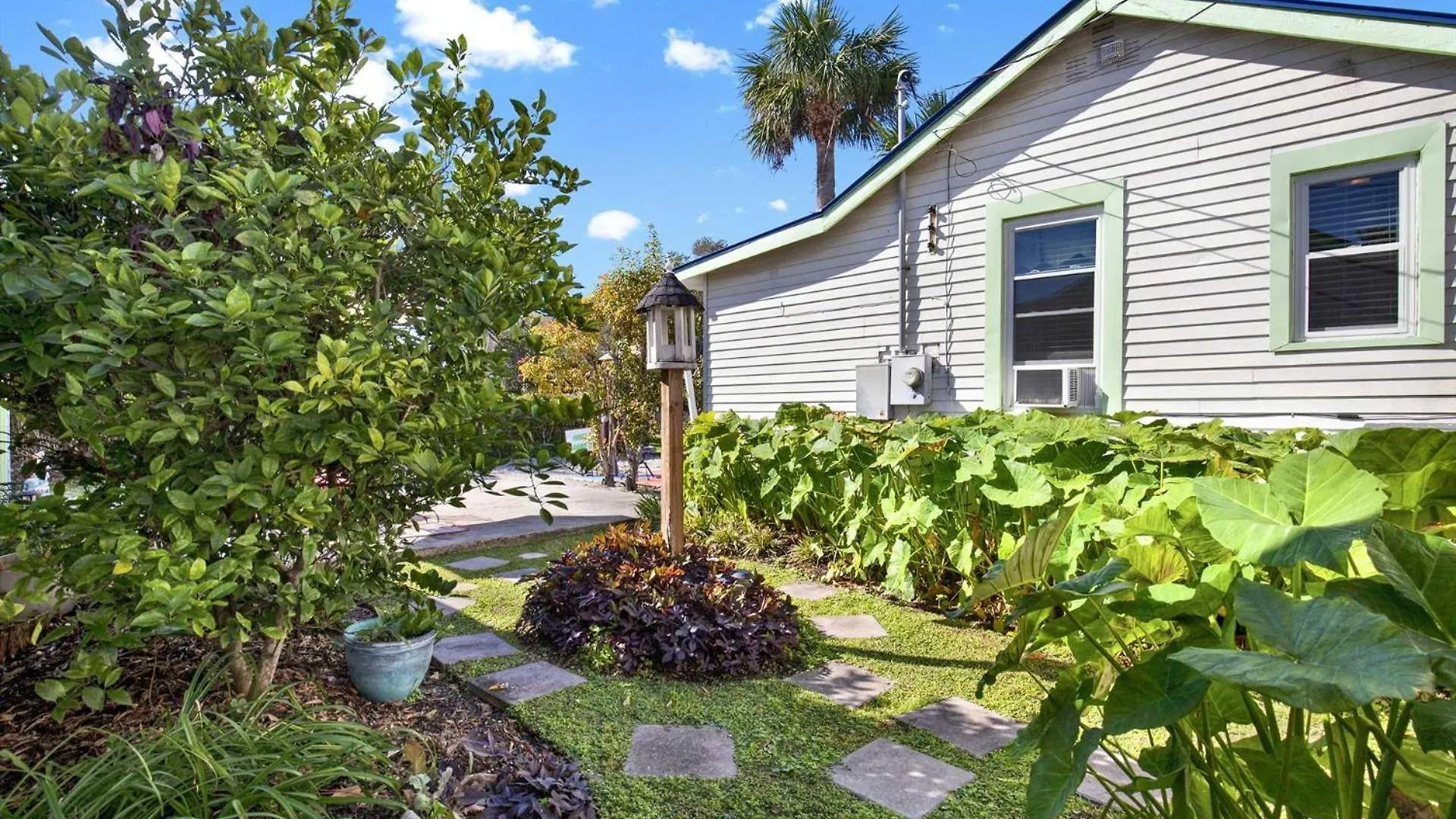 Suncatcher 1508-2nd Avenue A Tybee Island