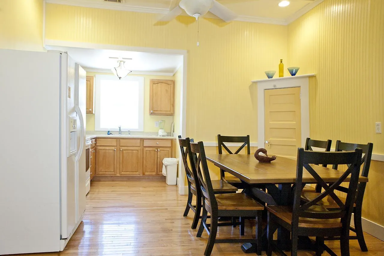 Georgianne Inn&suites Tybee Island