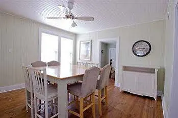 Desoto Terraces Apartment *