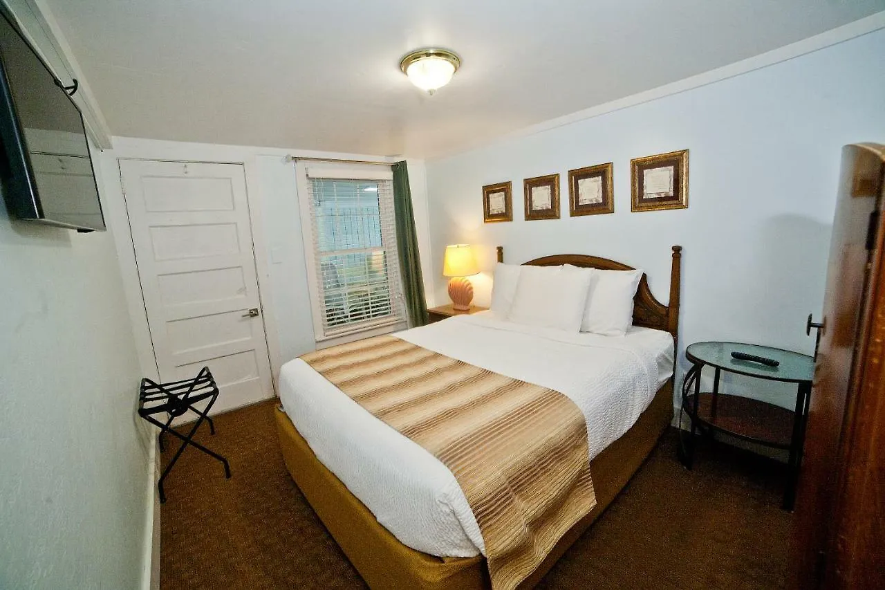 Gasthof Georgianne Inn&suites Tybee Island