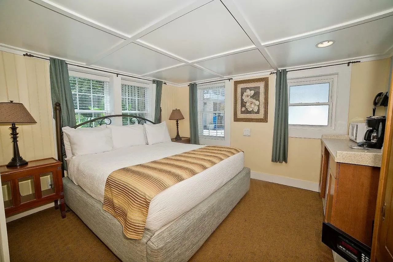 Georgianne Inn&suites 3*